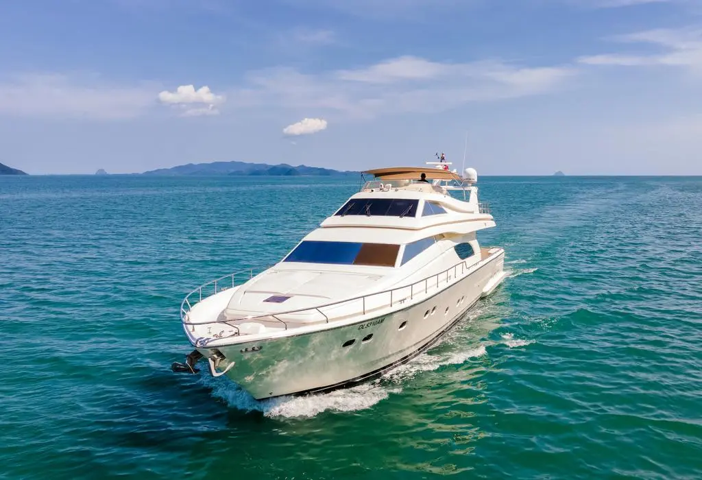 Ferretti 80ft